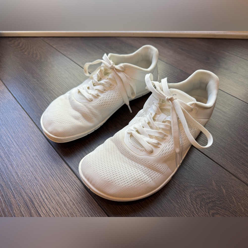 Women's White Athletic Running Shoes